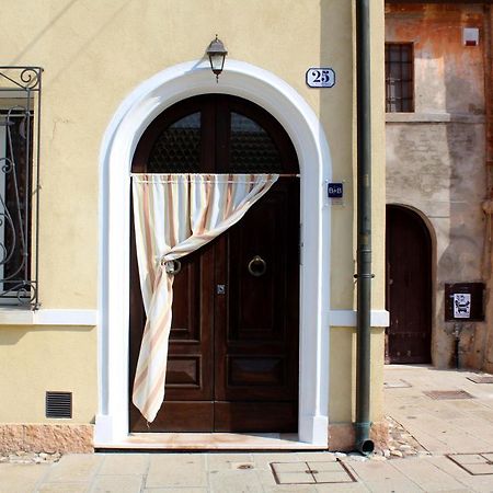 Porta Del Carmine Acomodação com café da manhã Comacchio Exterior foto