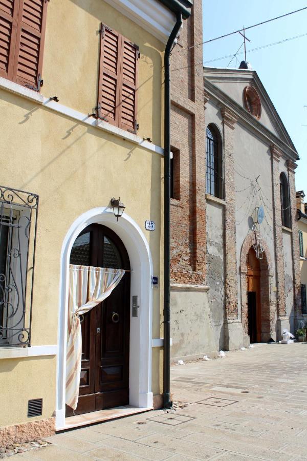 Porta Del Carmine Acomodação com café da manhã Comacchio Exterior foto
