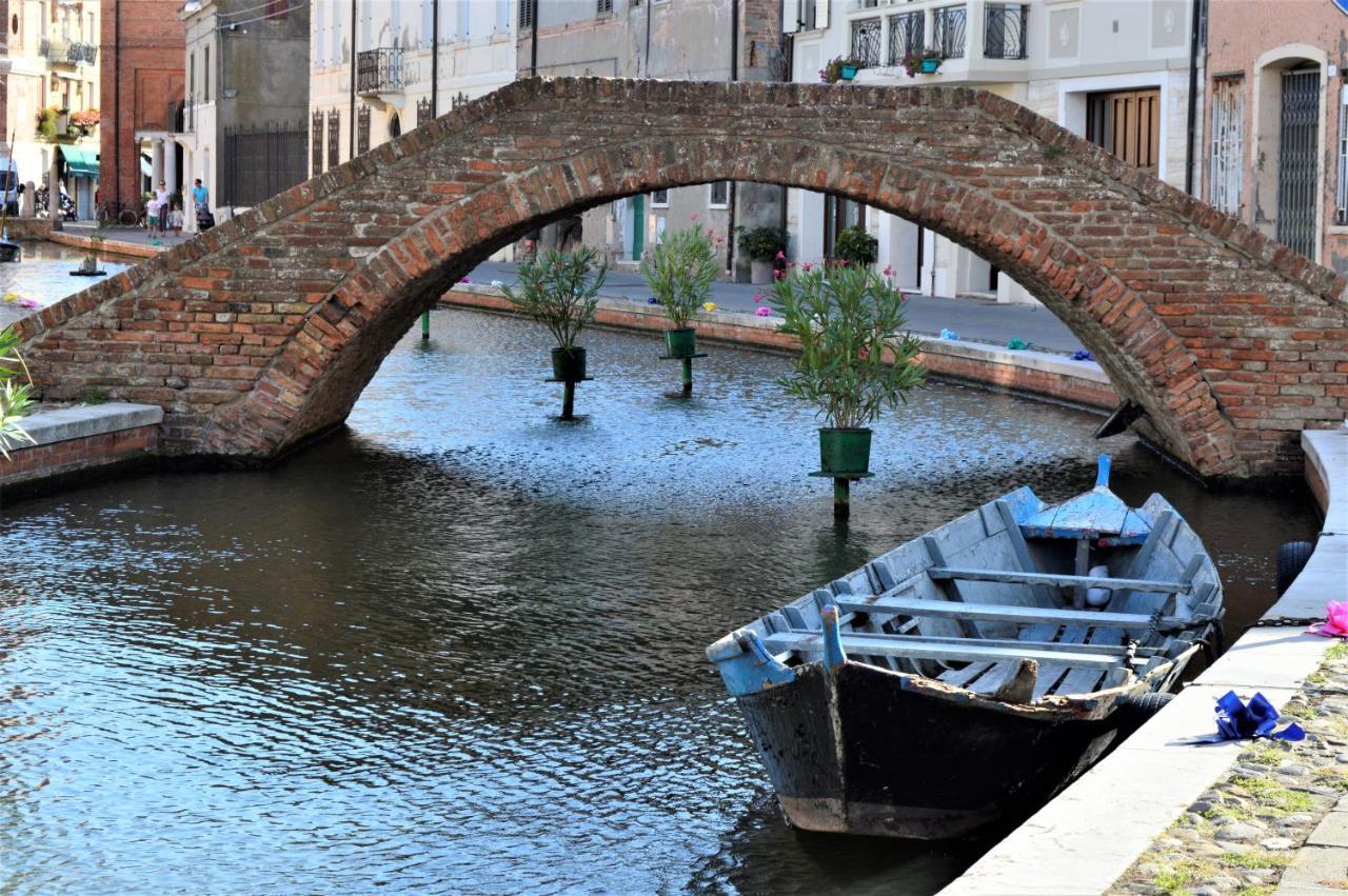 Porta Del Carmine Acomodação com café da manhã Comacchio Exterior foto