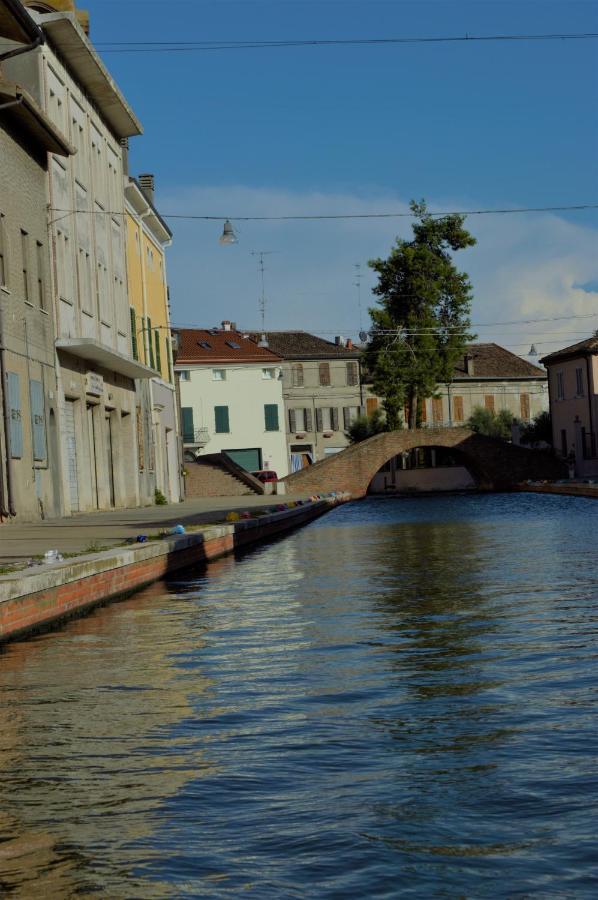 Porta Del Carmine Acomodação com café da manhã Comacchio Exterior foto